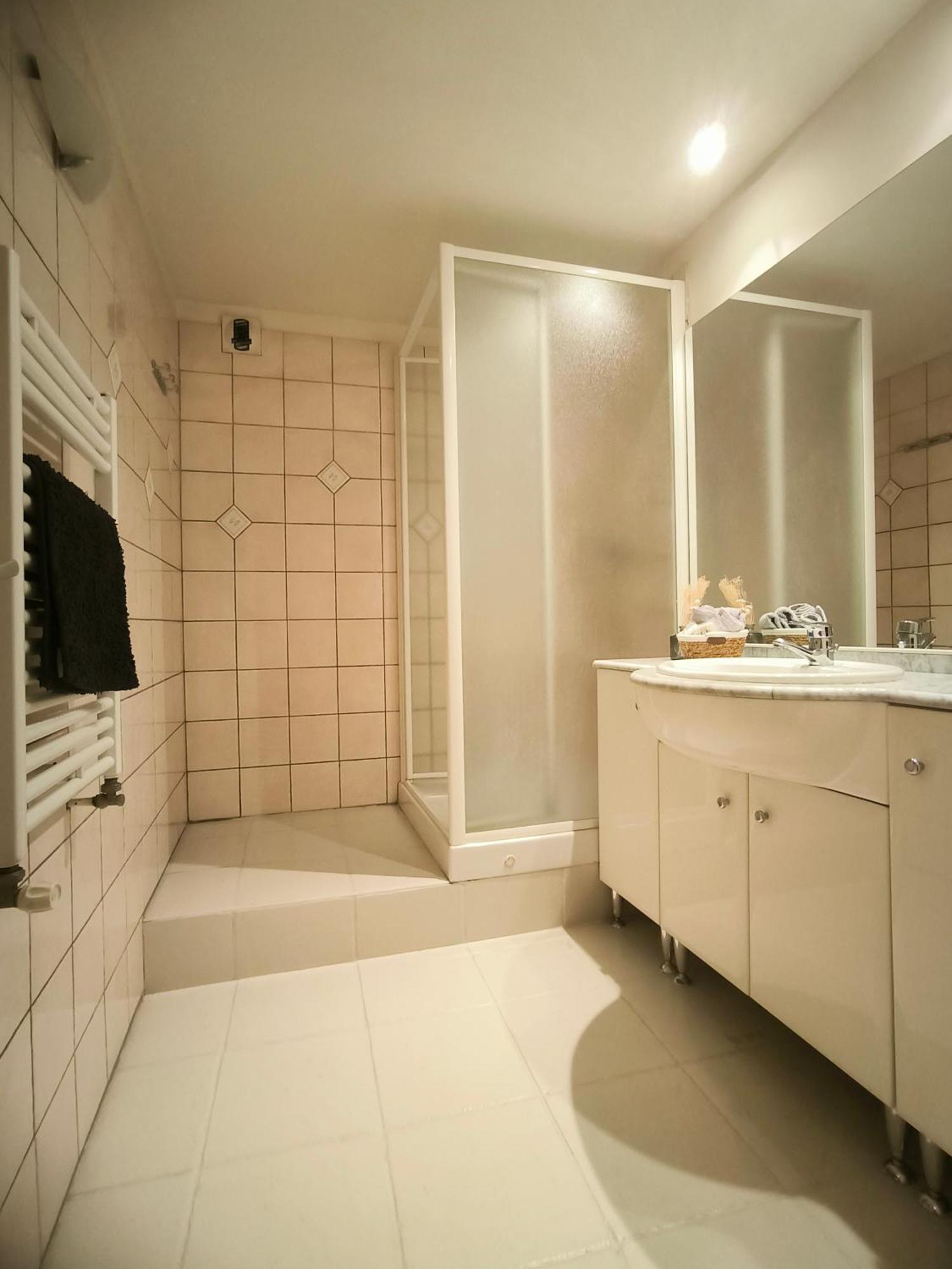 Superbe Appartement Avec Jardin Quart Mazarin Aix-en-Provence Exteriör bild