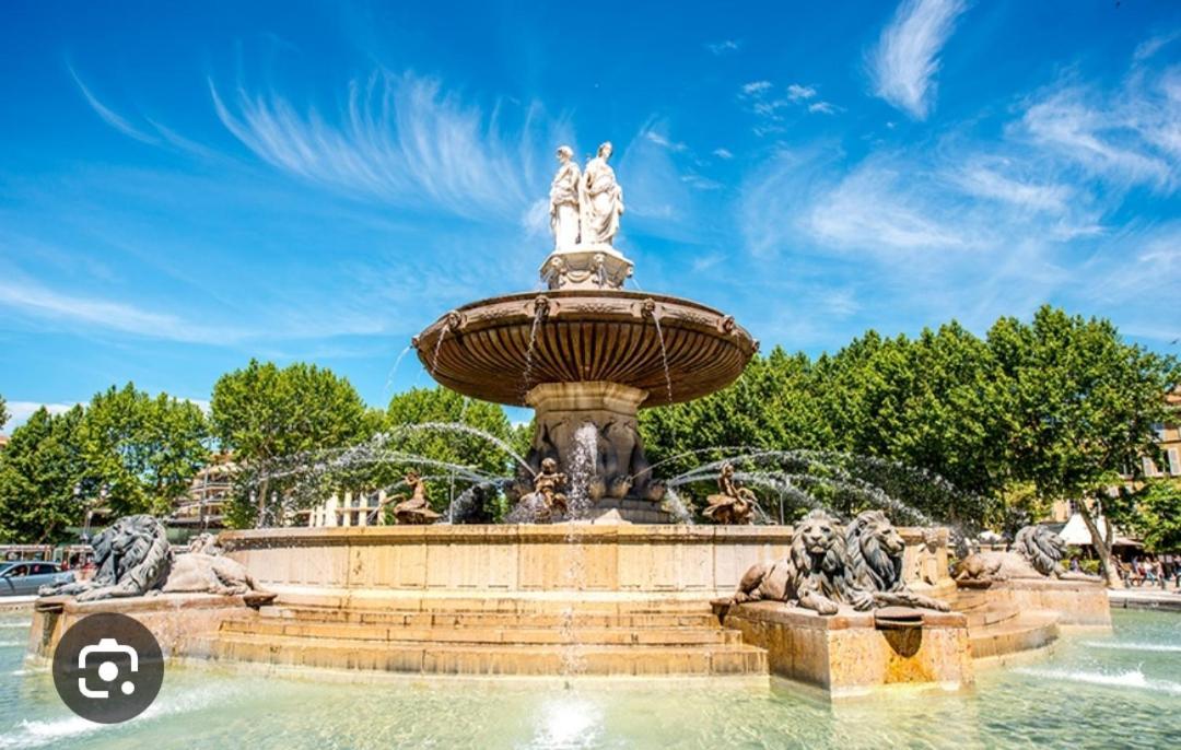 Superbe Appartement Avec Jardin Quart Mazarin Aix-en-Provence Exteriör bild
